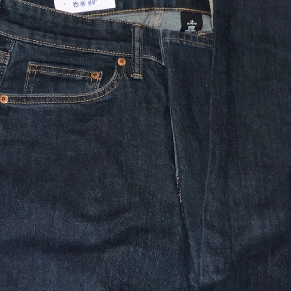H&M NWT Skinny Fit Blue Jeans 29x31